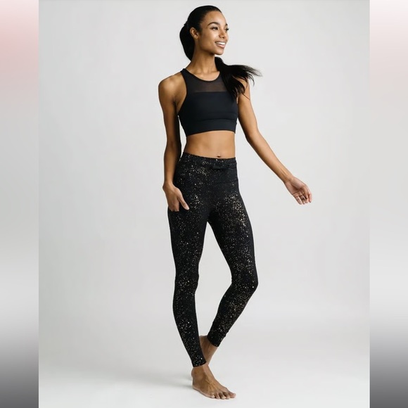 ZYIA Pants - Zyia Black Stay Gold Pocket Drawstring Luxe 28” Leggings